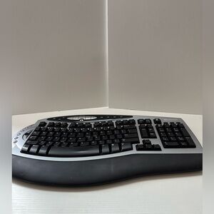 Microsoft Wireless Comfort Keyboard 1.0A Ergonomic Split Design No Dongle